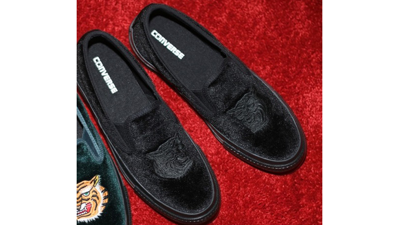 ベルベット&times;虎刺繍が映える｜個性派スニーカーならこれ! コンバース『カンフースリッポン』