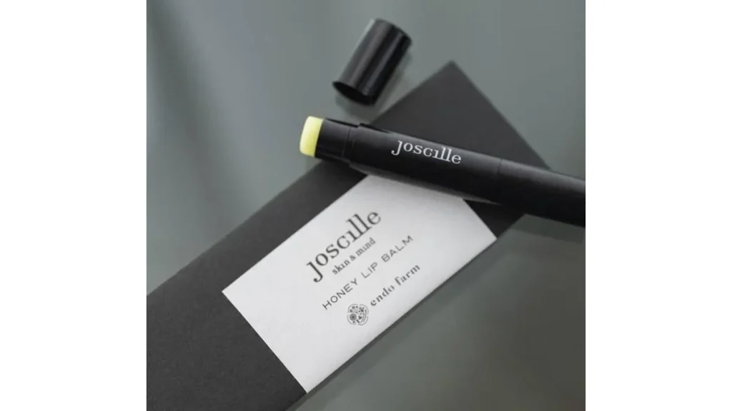 桜のはちみつ配合「蜂蜜リップバーム｜自然派でしっとり潤う贅沢ケア