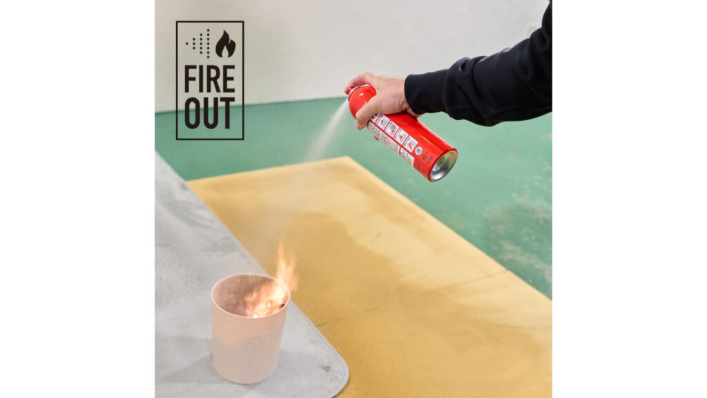もしもの火災に。手軽に使える消火スプレー「FIRE OUT」