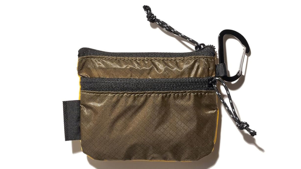 COBMASTER『ミニポーチ』｜軽くて便利！毎日にちょうどいいカラビナ付きポーチ