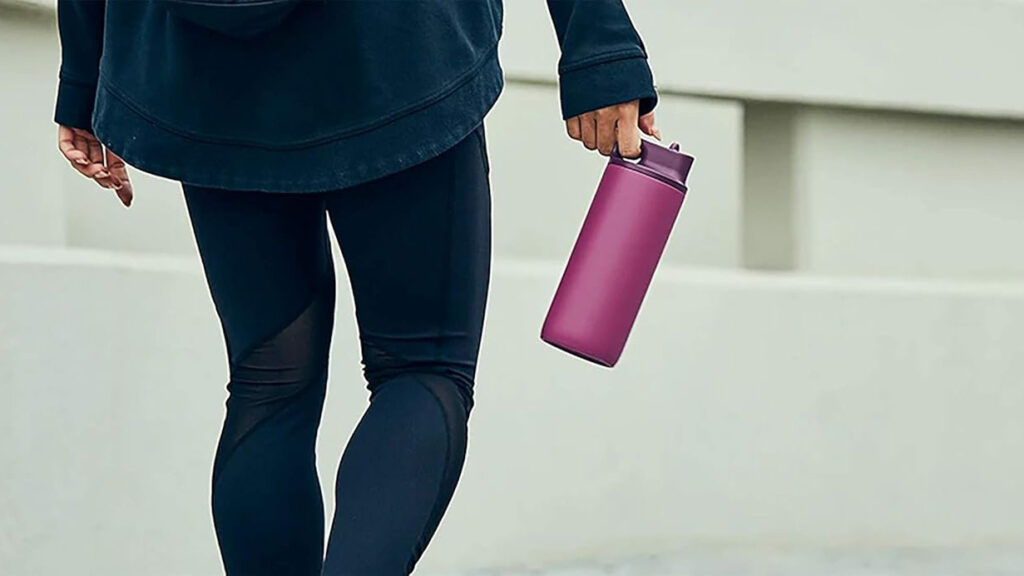 スポーツにも日常にも 片手で飲める快適さ｜保冷力抜群のKINTOタンブラー