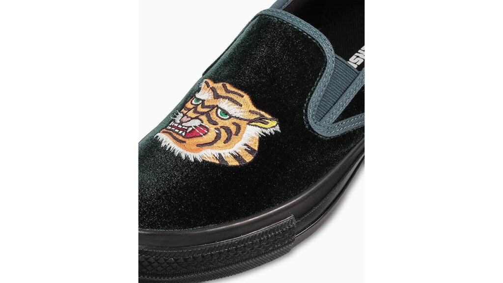 ベルベット&times;虎刺繍が映える｜個性派スニーカーならこれ! コンバース『カンフースリッポン』