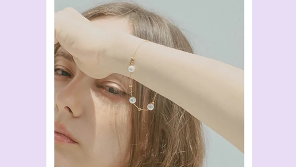 華奢で上品「パールブレスレットb30」｜日常にも特別な日にも使える一本