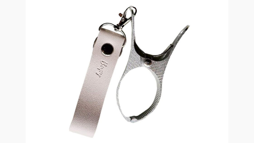 【高級感あり】PUレザーのシューズクリップ｜おしゃれで実用的な育児グッズ