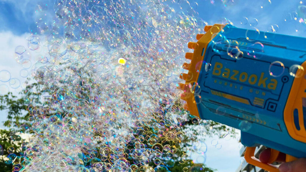 一気に大量発射！電動バブルガンが楽しすぎる