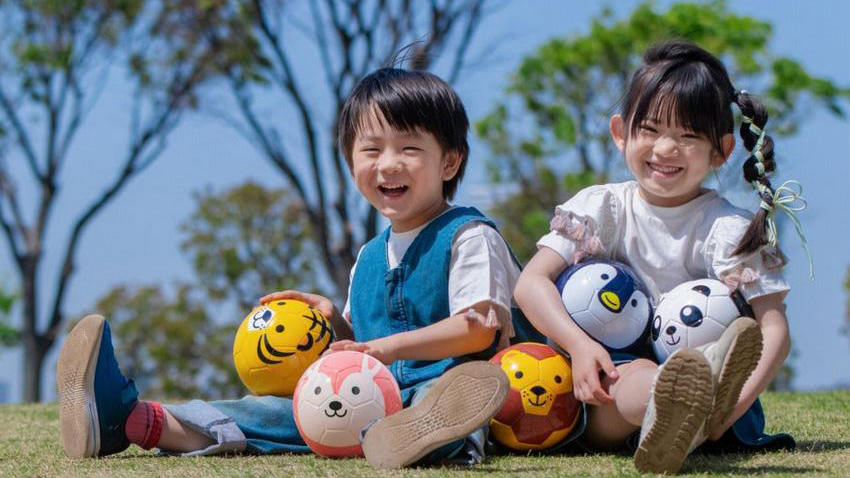 かわいくて本格派！SFIDA「フットボール・ズー」幼児用サッカーボールの魅力
