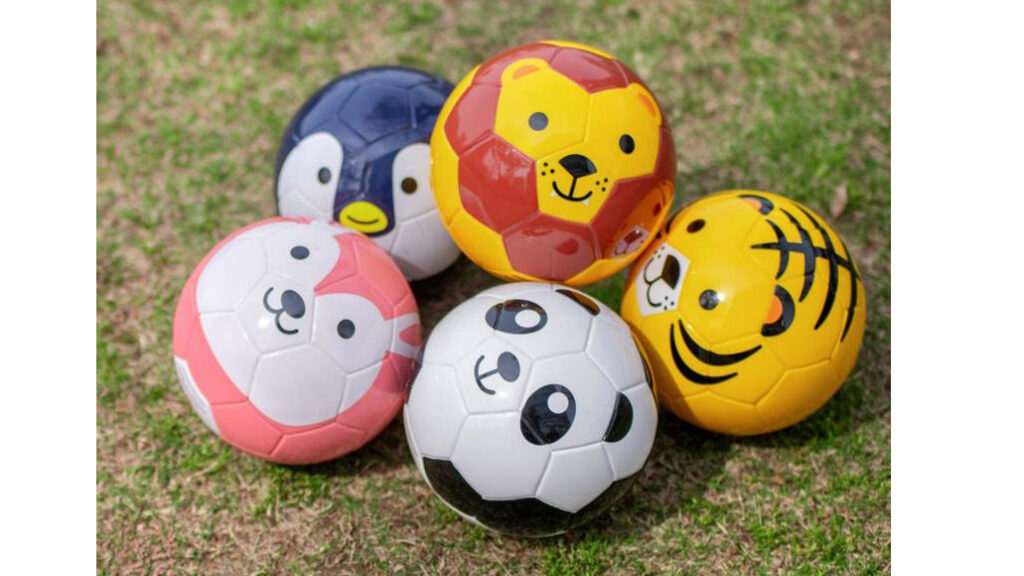 かわいくて本格派！SFIDA「フットボール・ズー」幼児用サッカーボールの魅力