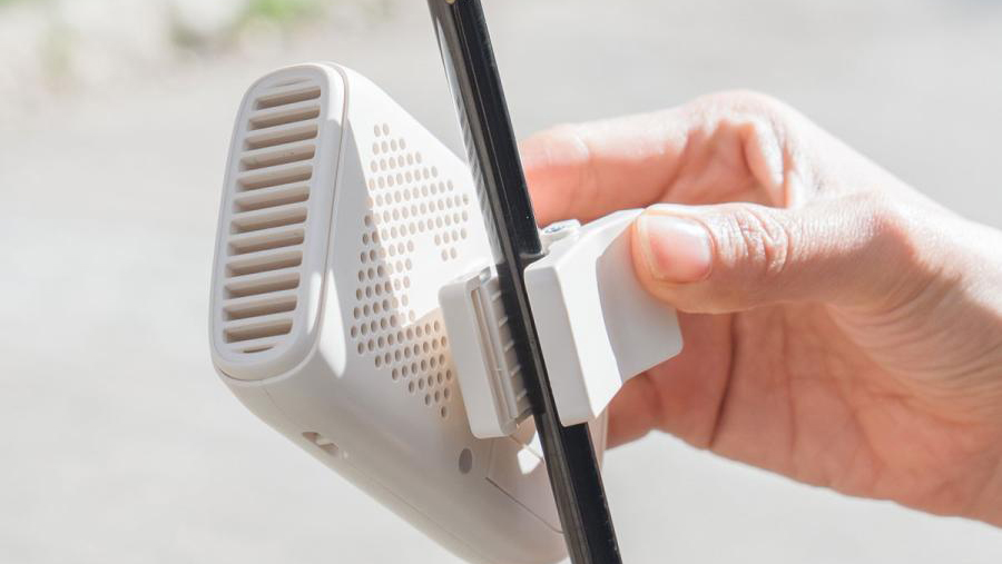Life on Products『日傘クリップファン』｜手ぶらで涼しい！夏を快適にする4WAYミニ扇風機