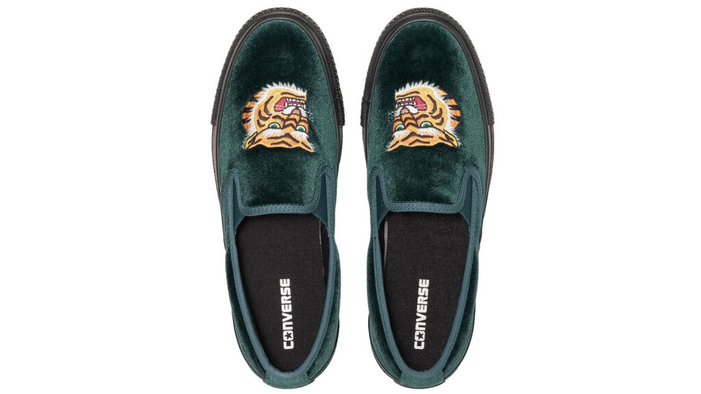 ベルベット&times;虎刺繍が映える｜個性派スニーカーならこれ! コンバース『カンフースリッポン』