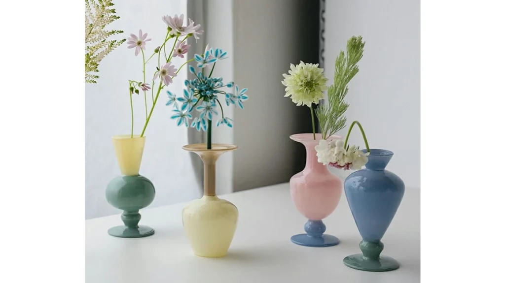 置くだけで空間が変わる。amabro「ツートン フラワーベース」