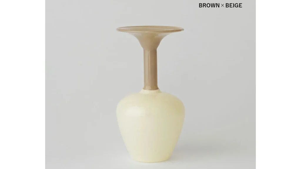 置くだけで空間が変わる。amabro「ツートン フラワーベース」