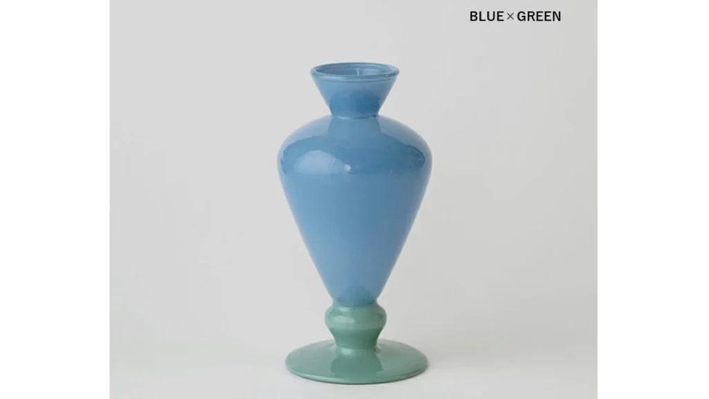 置くだけで空間が変わる。amabro「ツートン フラワーベース」