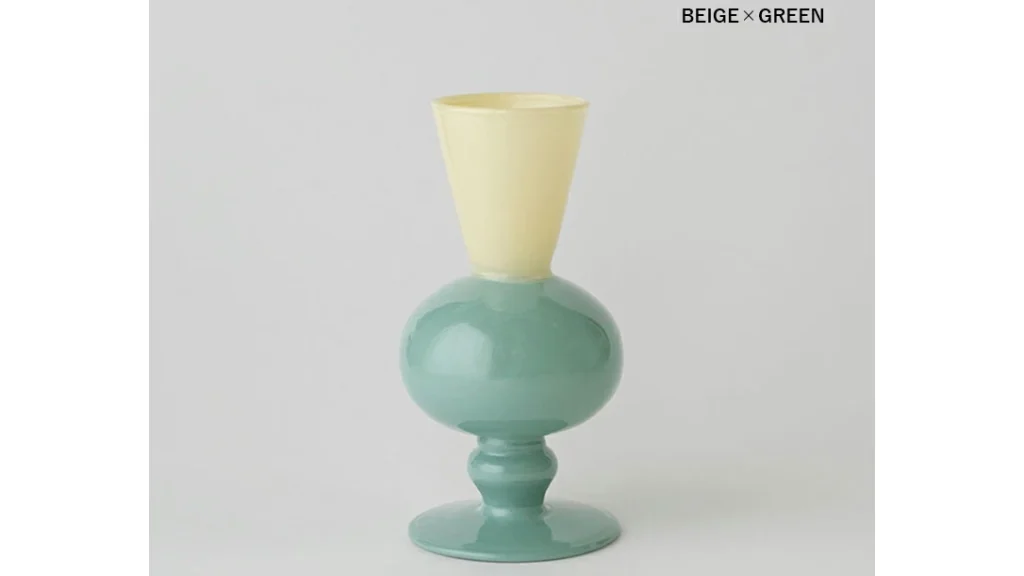 置くだけで空間が変わる。amabro「ツートン フラワーベース」