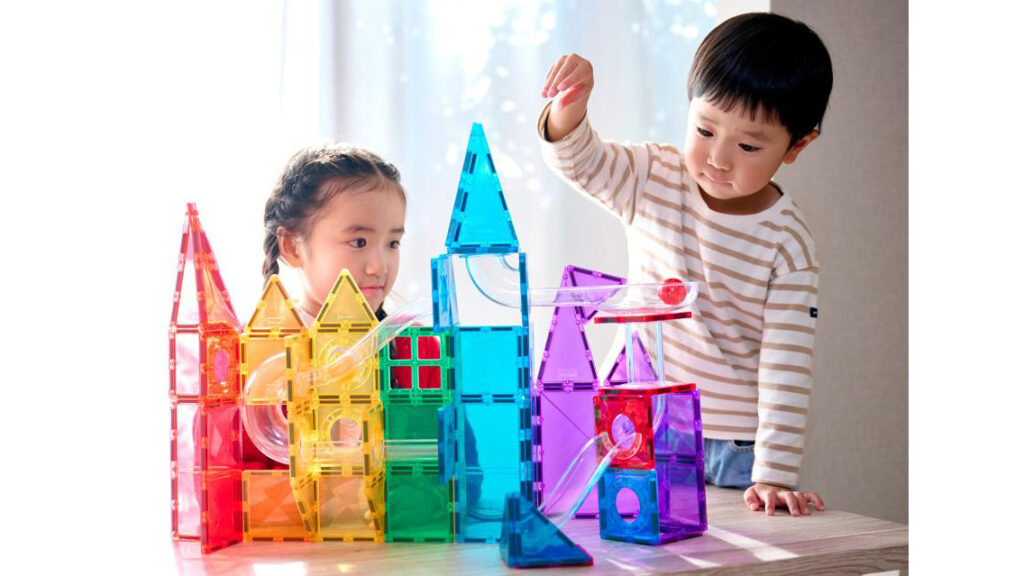 知育玩具の決定版|マグビルド スロープセットで遊びながら学ぶ力を育てる