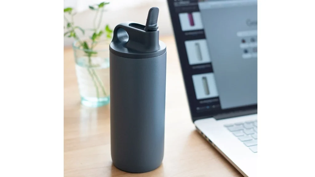 スポーツにも日常にも 片手で飲める快適さ｜保冷力抜群のKINTOタンブラー