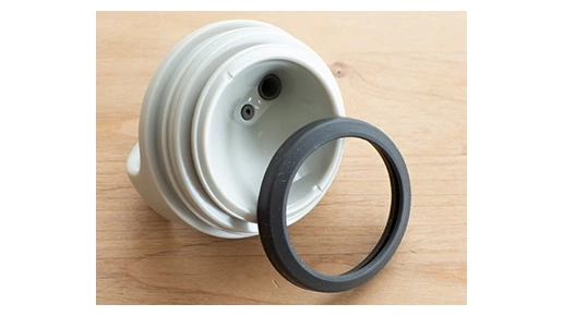 スポーツにも日常にも 片手で飲める快適さ｜保冷力抜群のKINTOタンブラー