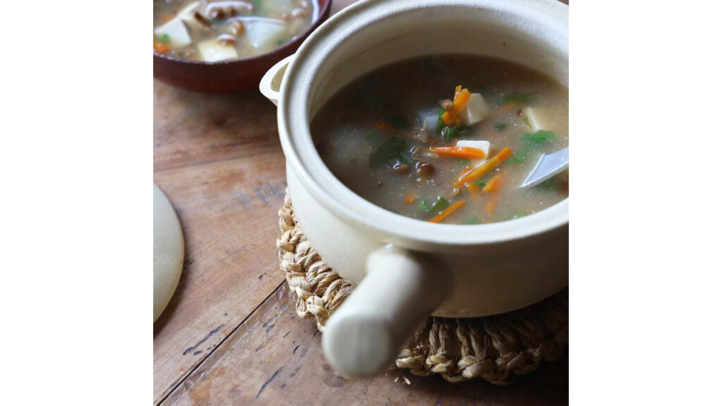 【萬古焼】かもしか道具店のおかゆ鍋｜やさしい味わいを引き出す万能土鍋