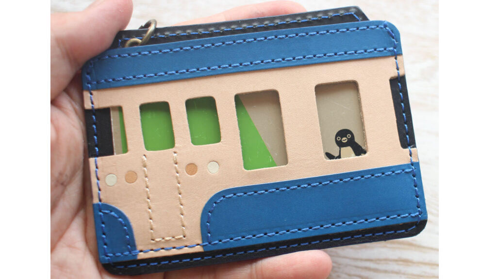 湘南色＆横須賀色を再現！本革仕様の電車パスケースがかわいい