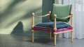『Twain Armchair』｜サファリチェアを現代的に再解釈した名作チェア