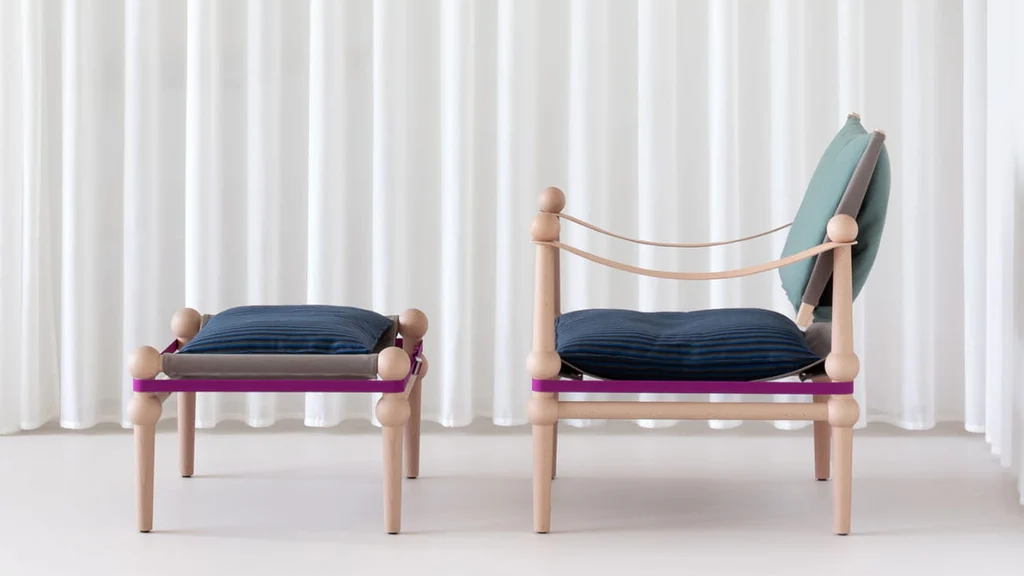 『Twain Armchair』｜サファリチェアを現代的に再解釈した名作チェア