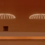FLOS「Skynest（スカイネスト）」｜まるで光のアート。空間を美しく彩るデザイン照明
