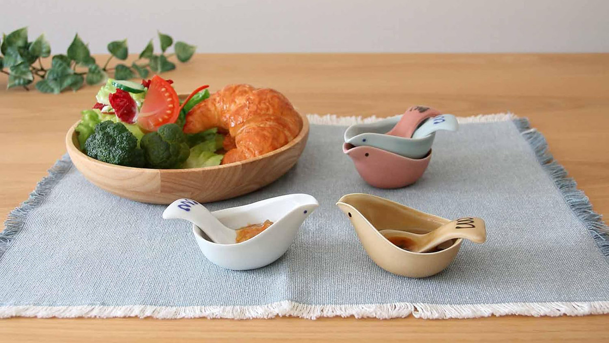 食卓にちょこん♪波佐見焼「KOTORI」ソースポットが可愛い